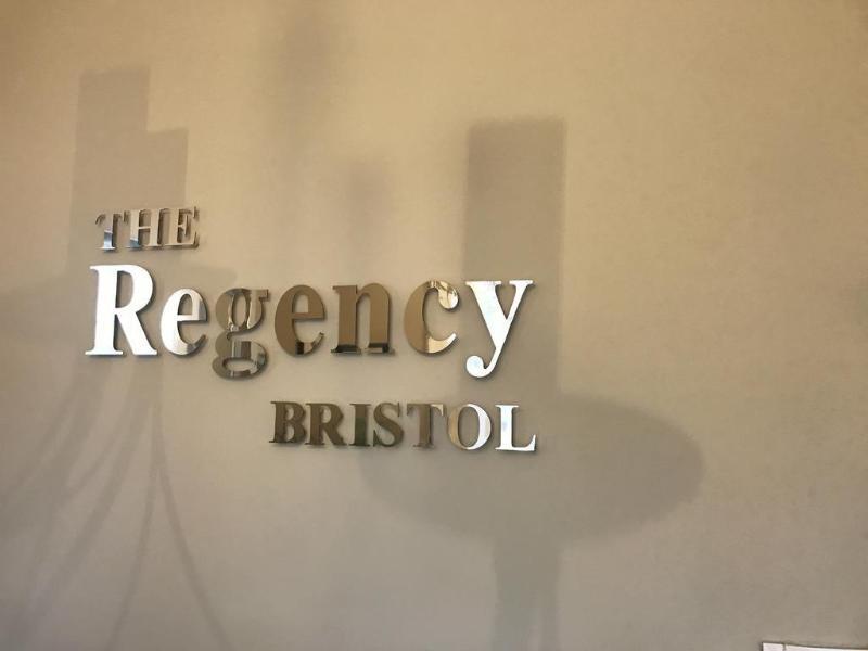Hotel Oyo The Regency, Clifton Bristol Exterior foto